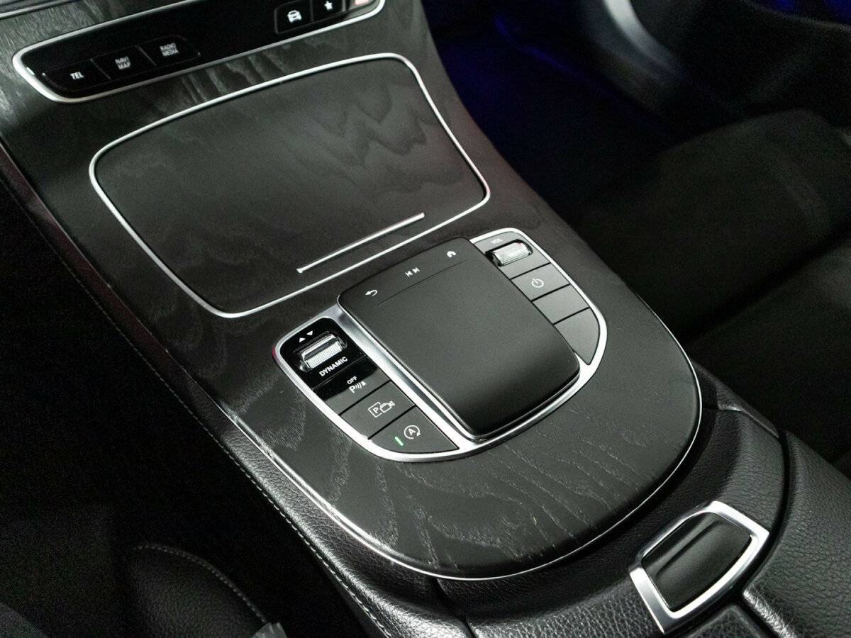Mercedes-Benz E-Класс 2021 года с пробегом. Фото: #18