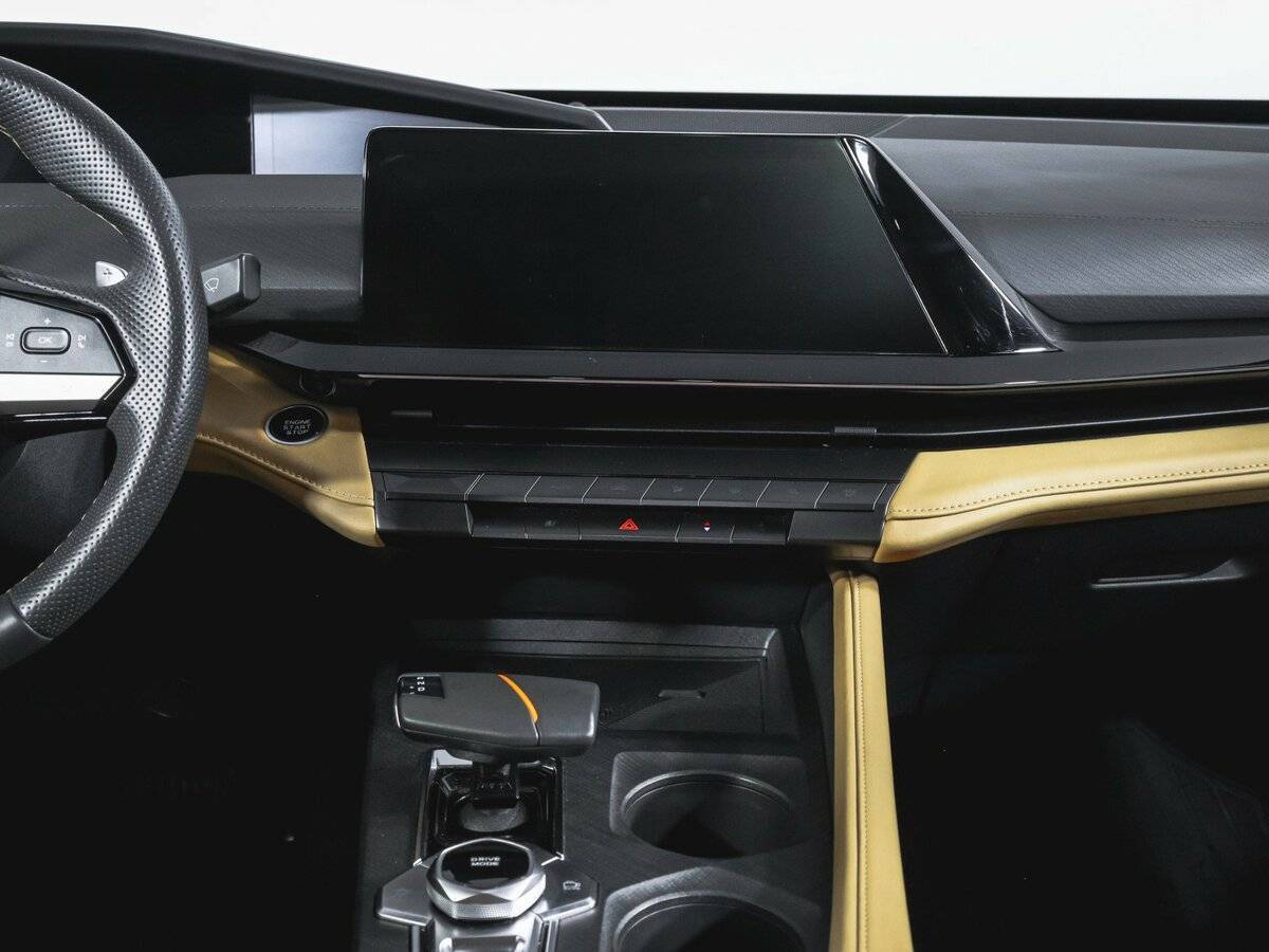 Changan UNI-V 2022 года с пробегом. Фото: #9