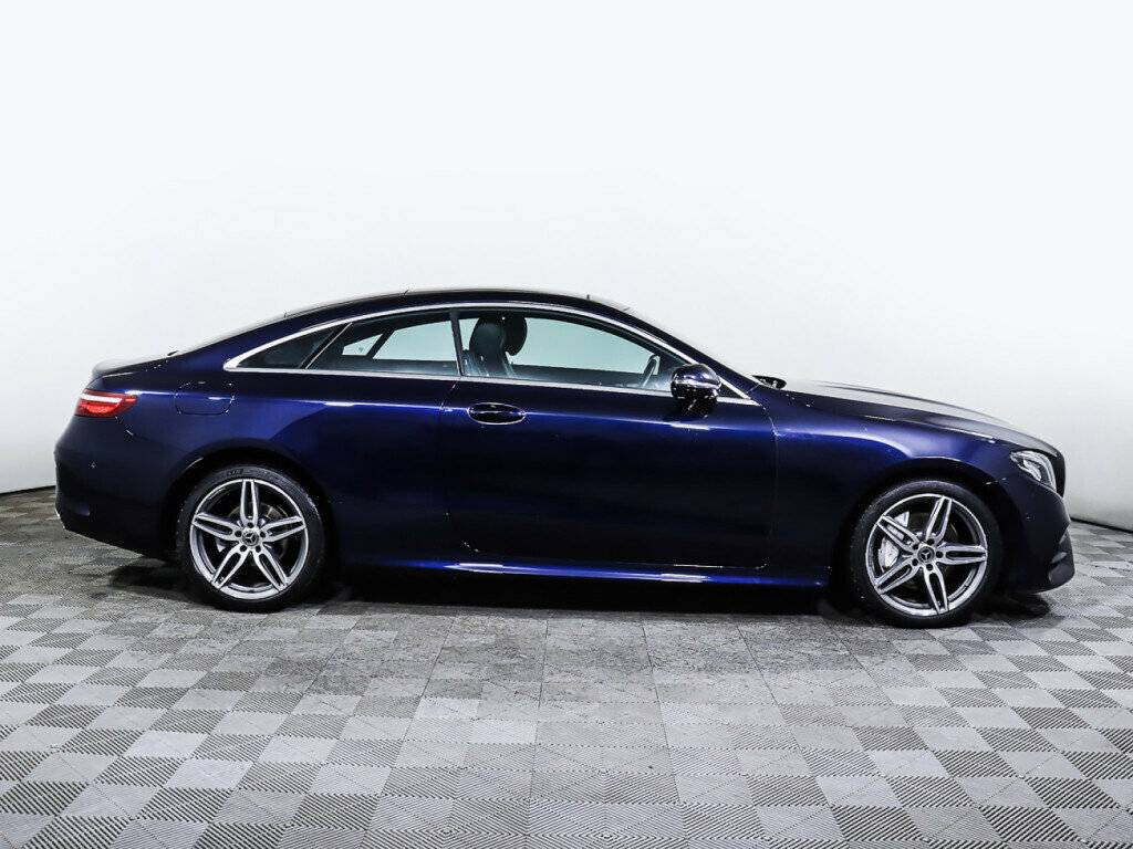 Mercedes-Benz E-Класс 2018 года с пробегом. Фото: #2