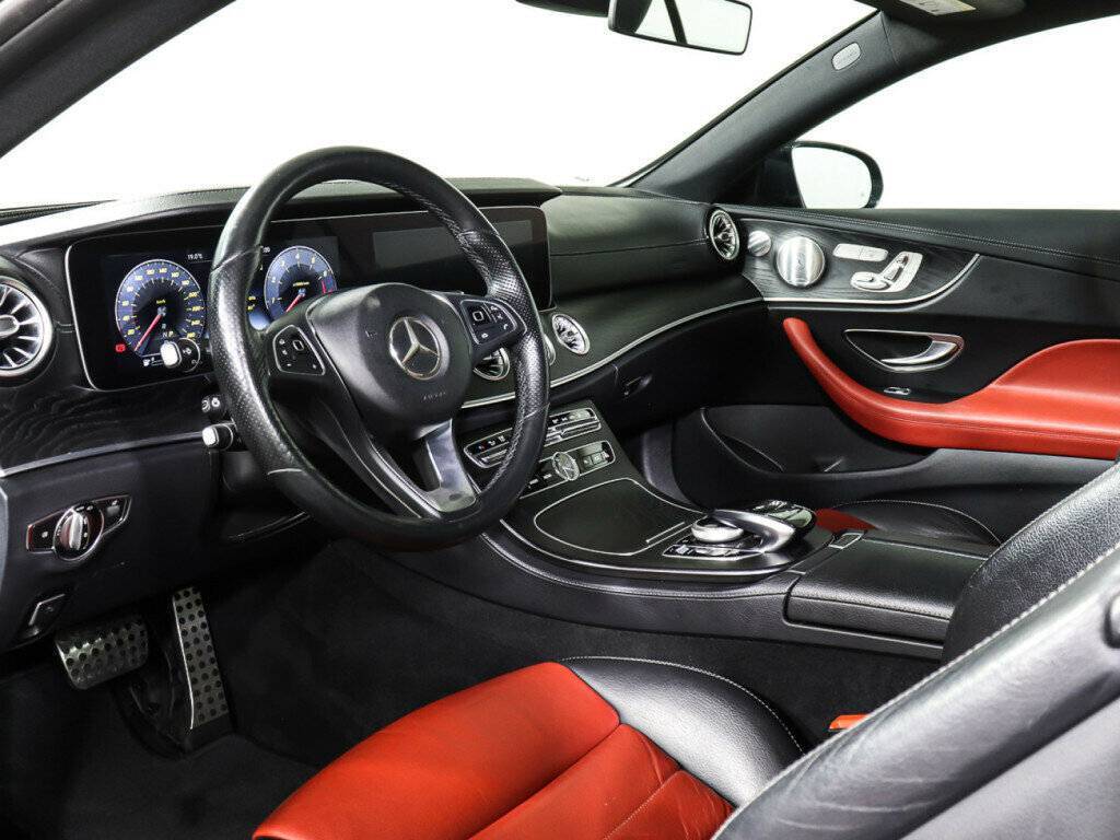 Mercedes-Benz E-Класс 2018 года с пробегом. Фото: #14