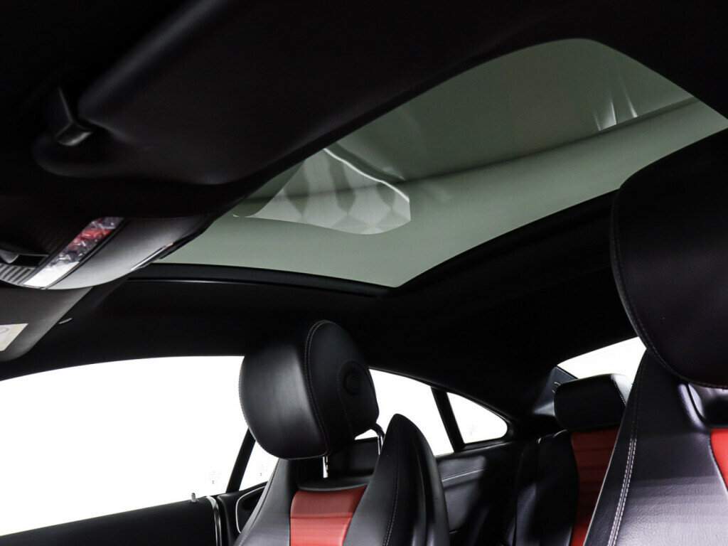 Mercedes-Benz E-Класс 2018 года с пробегом. Фото: #16