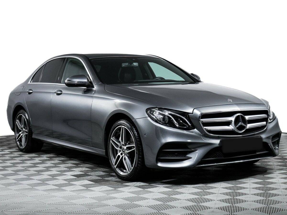 Mercedes-Benz E-Класс 2018 года с пробегом. Фото: #2