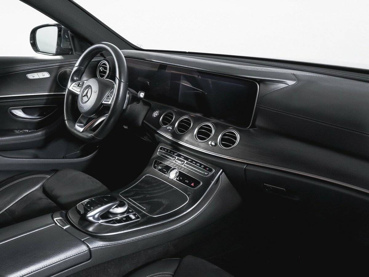 Mercedes-Benz E-Класс 2018 года с пробегом. Фото: #8