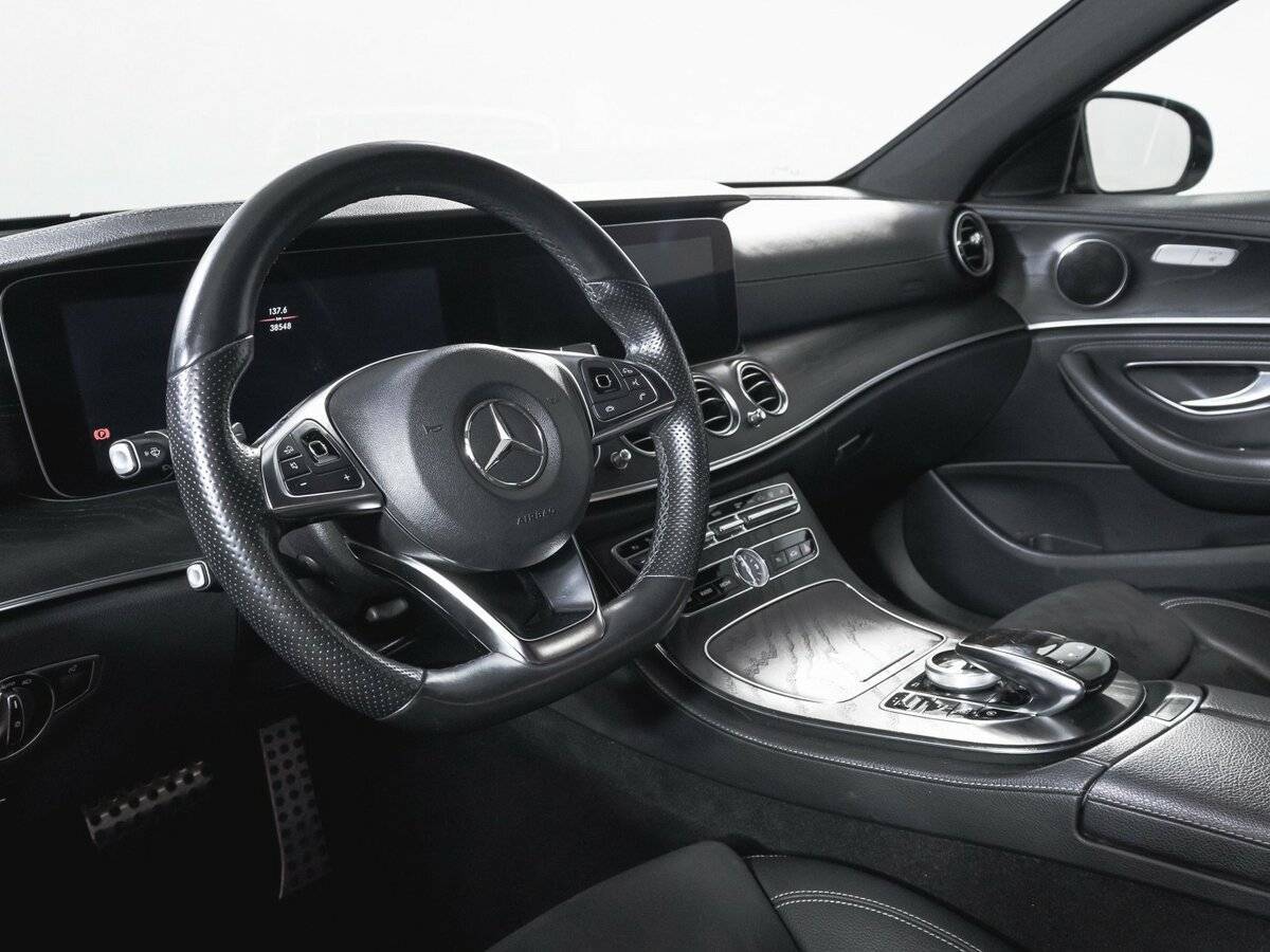 Mercedes-Benz E-Класс 2018 года с пробегом. Фото: #13
