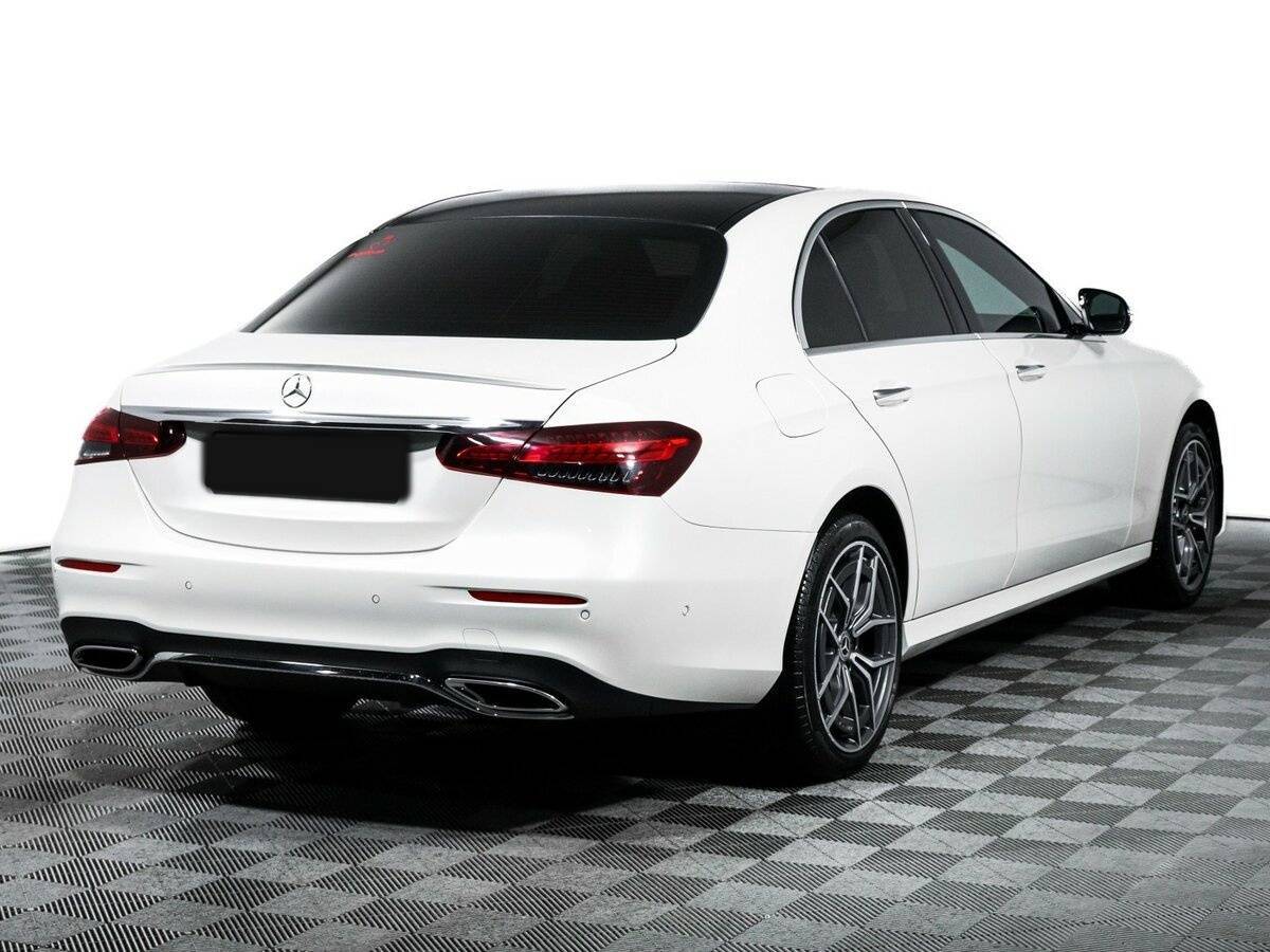 Mercedes-Benz E-Класс 2021 года с пробегом. Фото: #4