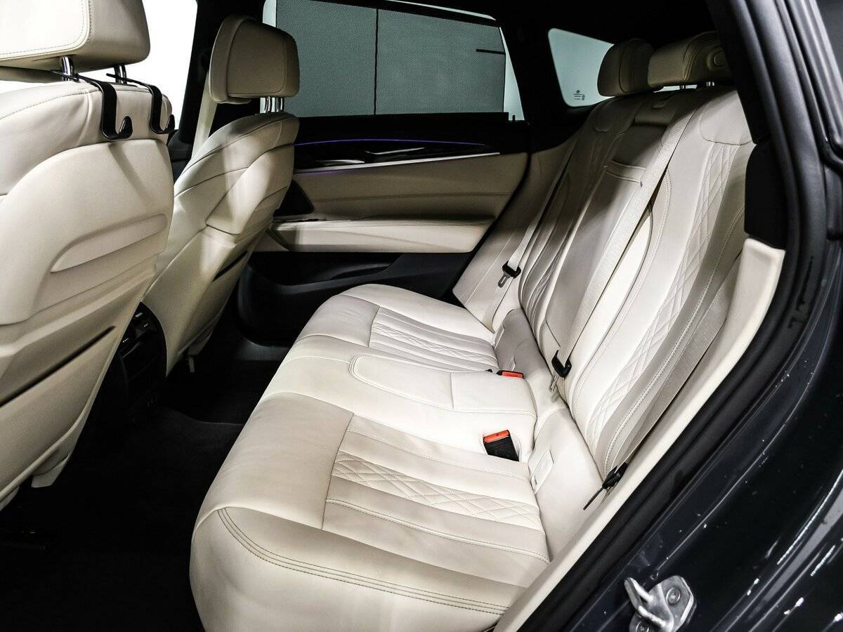 BMW 6 серии 2020 года с пробегом. Фото: #11