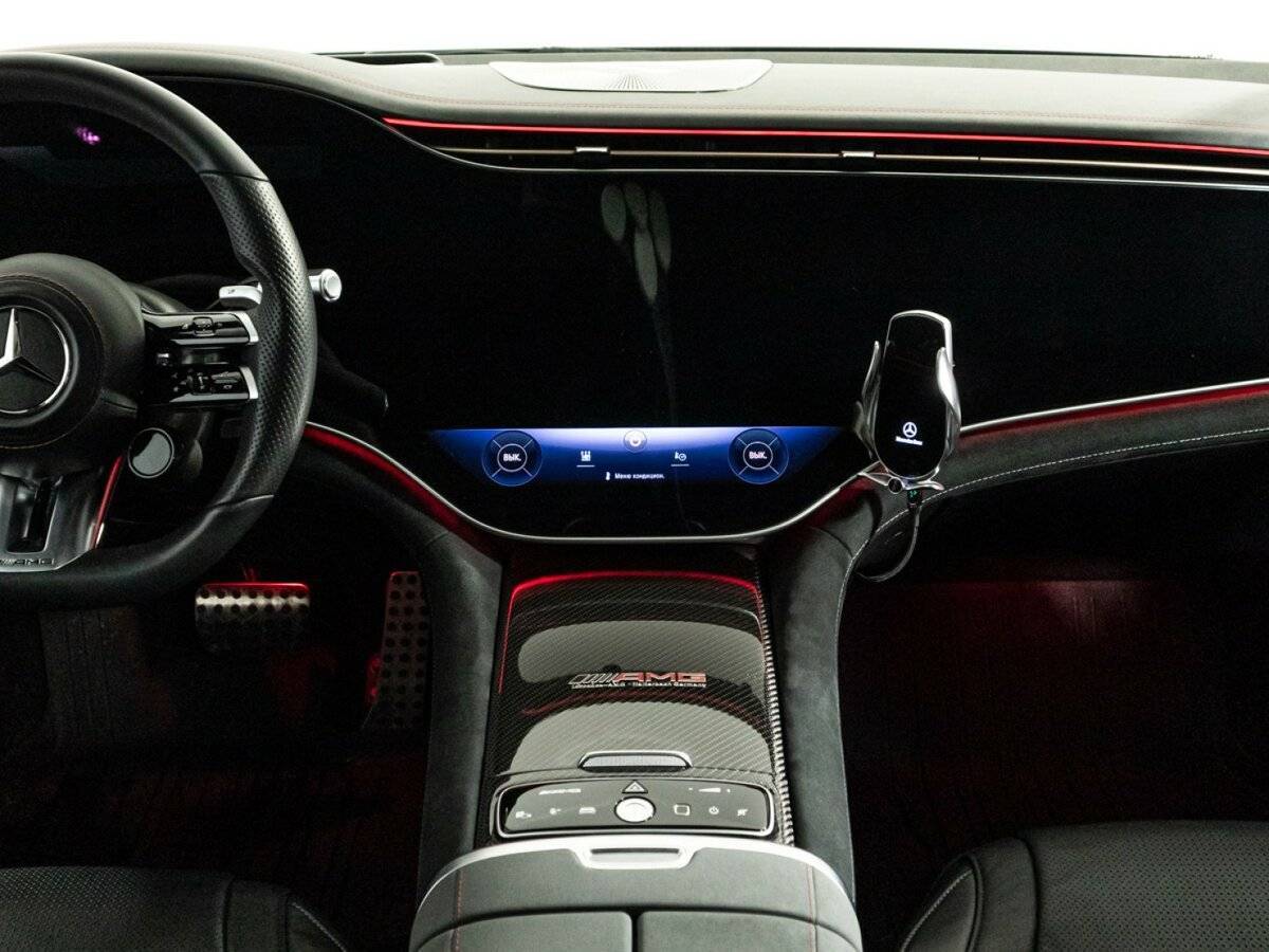 Mercedes-Benz EQS AMG 2022 года с пробегом. Фото: #13