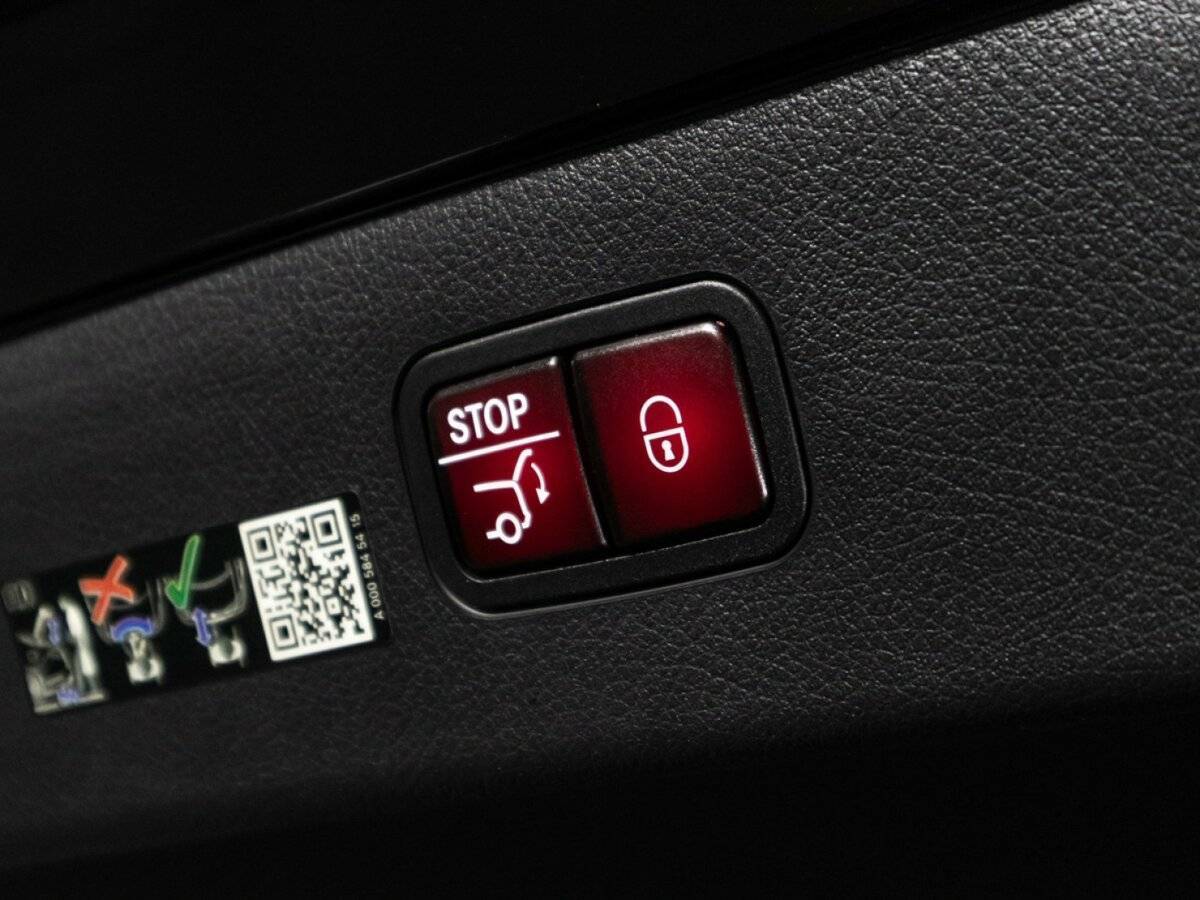 Mercedes-Benz EQS AMG 2022 года с пробегом. Фото: #15