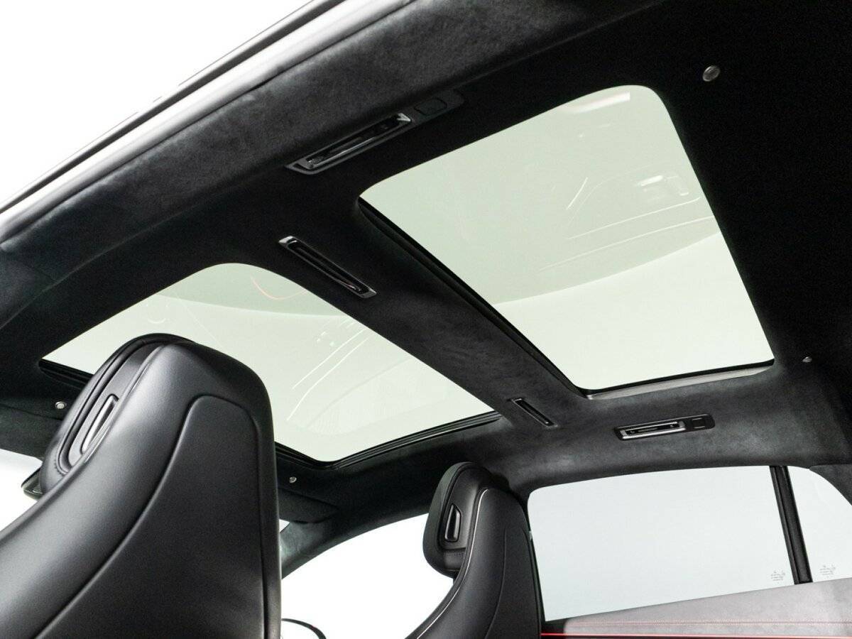 Mercedes-Benz EQS AMG 2022 года с пробегом. Фото: #16