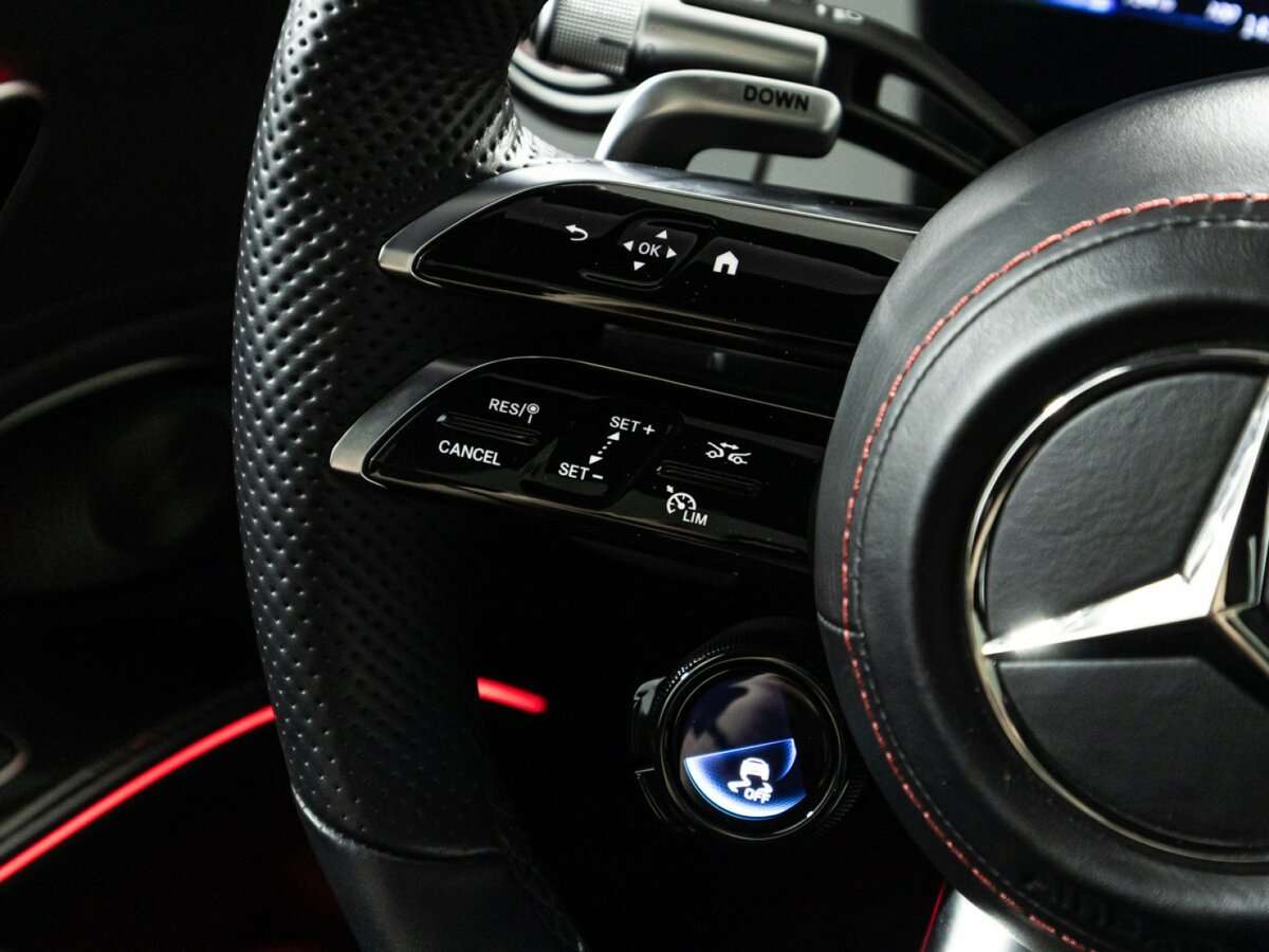 Mercedes-Benz EQS AMG 2022 года с пробегом. Фото: #25