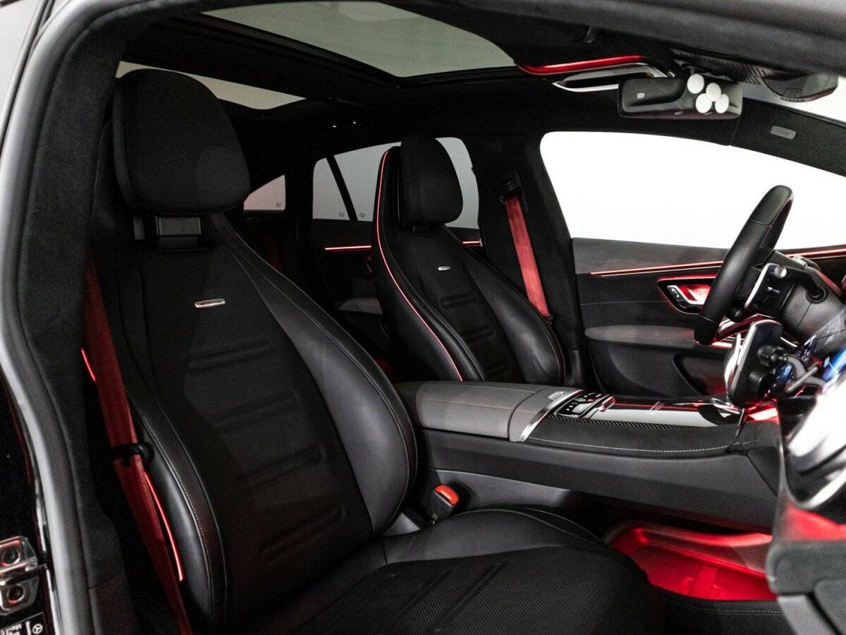 Mercedes-Benz EQS AMG 2022 года с пробегом. Фото: #31