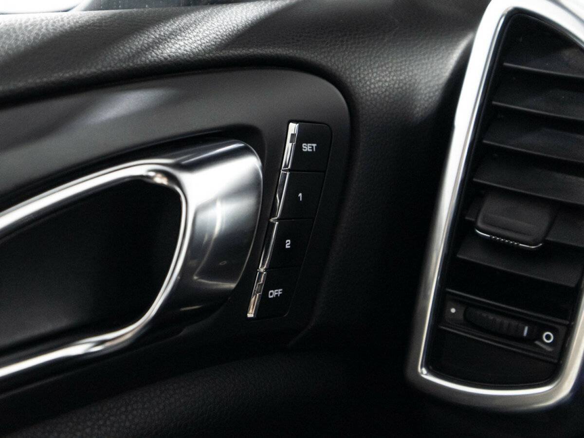 Porsche Cayenne 2011 года с пробегом. Фото: #18