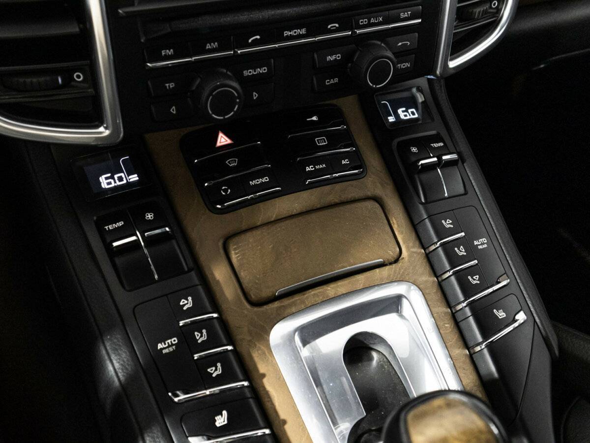 Porsche Cayenne 2011 года с пробегом. Фото: #20