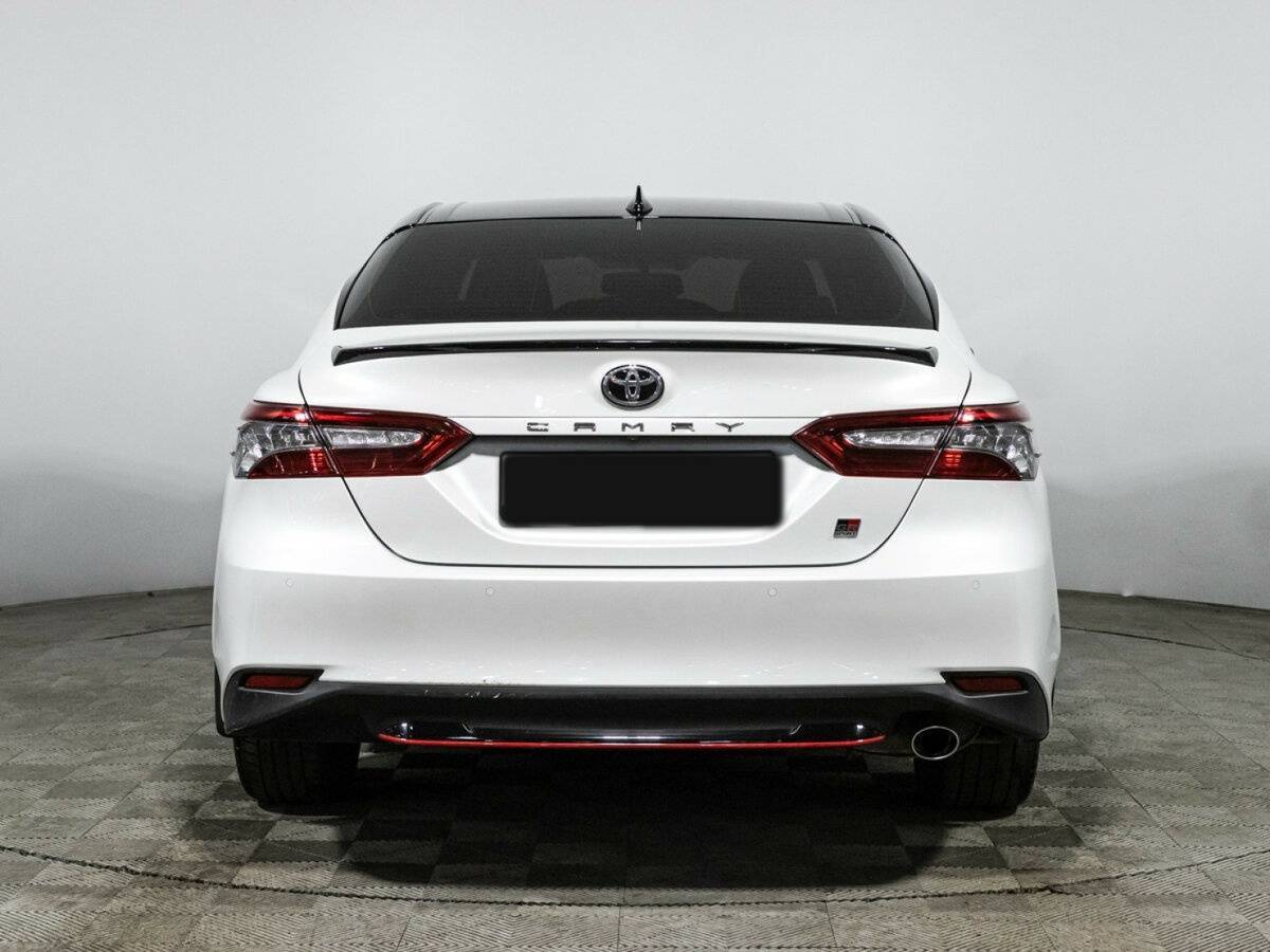Toyota Camry 2021 года с пробегом. Фото: #5