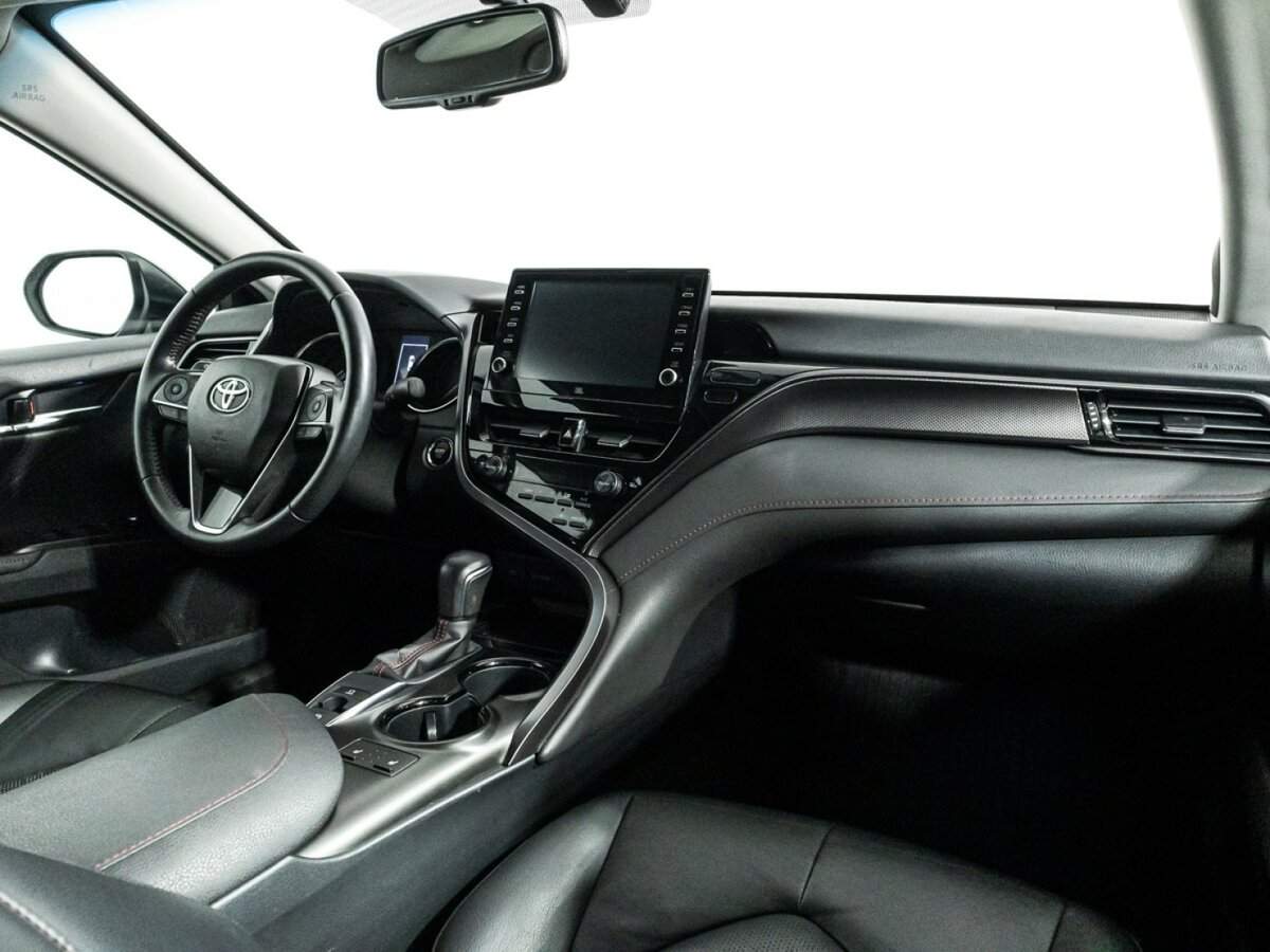 Toyota Camry 2021 года с пробегом. Фото: #8