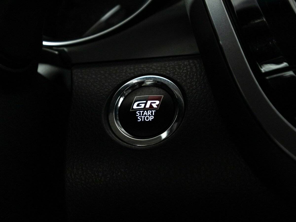 Toyota Camry 2021 года с пробегом. Фото: #17