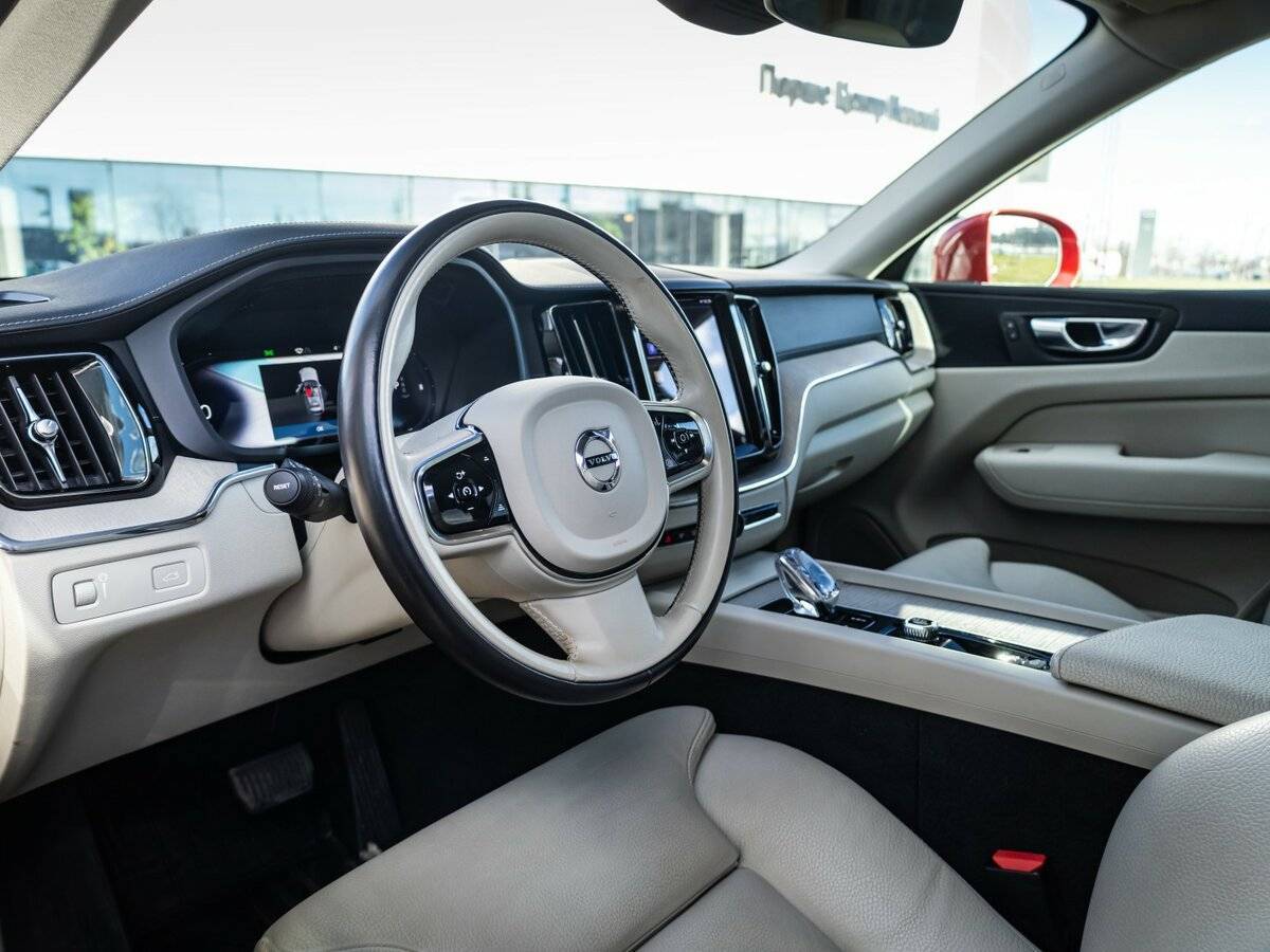 Volvo XC60 2021 года с пробегом. Фото: #17