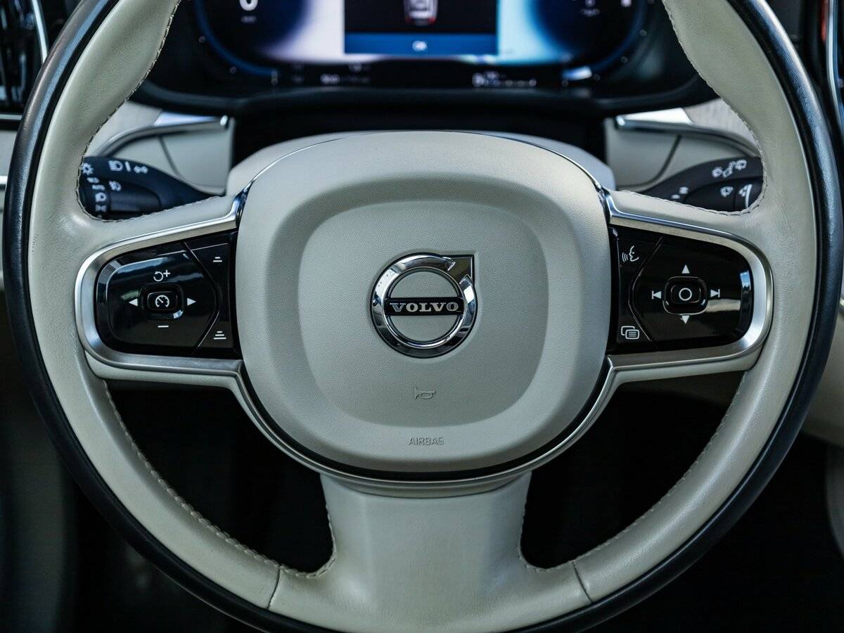 Volvo XC60 2021 года с пробегом. Фото: #19