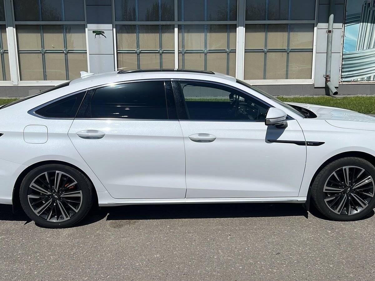 Chery Arrizo 8 2023 года с пробегом. Фото: #2