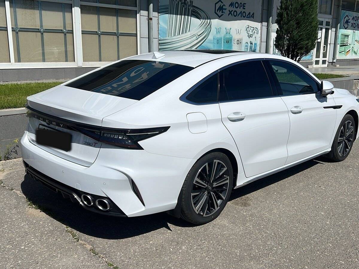 Chery Arrizo 8 2023 года с пробегом. Фото: #3