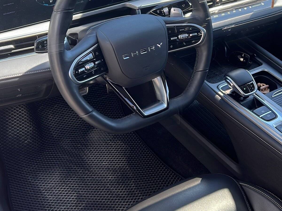 Chery Arrizo 8 2023 года с пробегом. Фото: #7