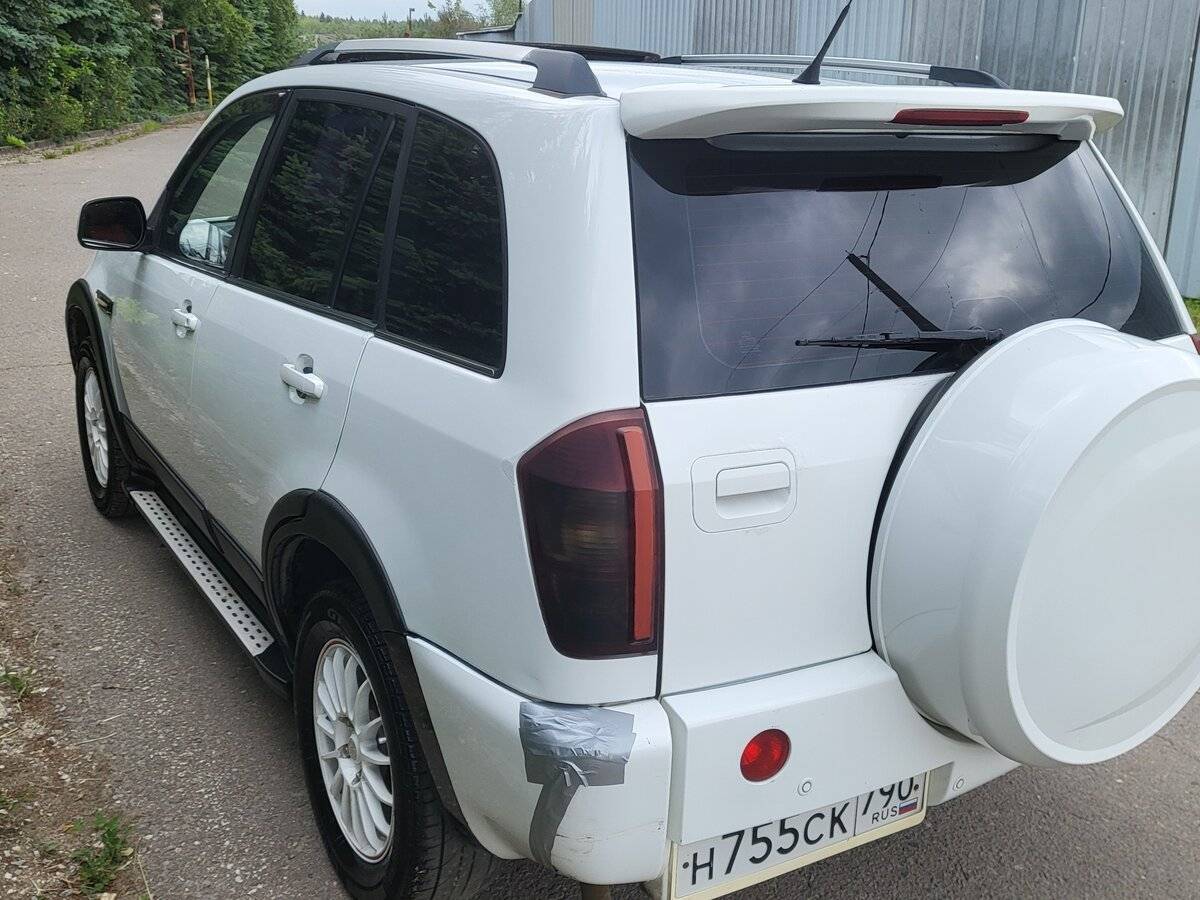 Chery Tiggo (T11) 2013 года с пробегом. Фото: #4