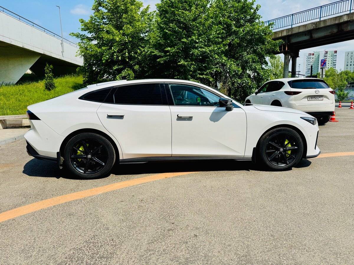 Changan UNI-V 2023 года с пробегом. Фото: #1