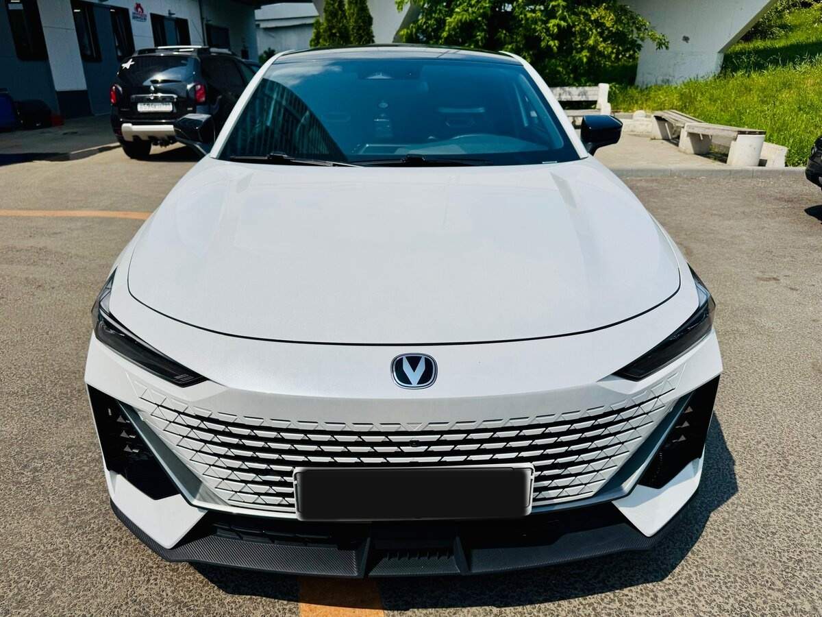 Changan UNI-V 2023 года с пробегом. Фото: #3