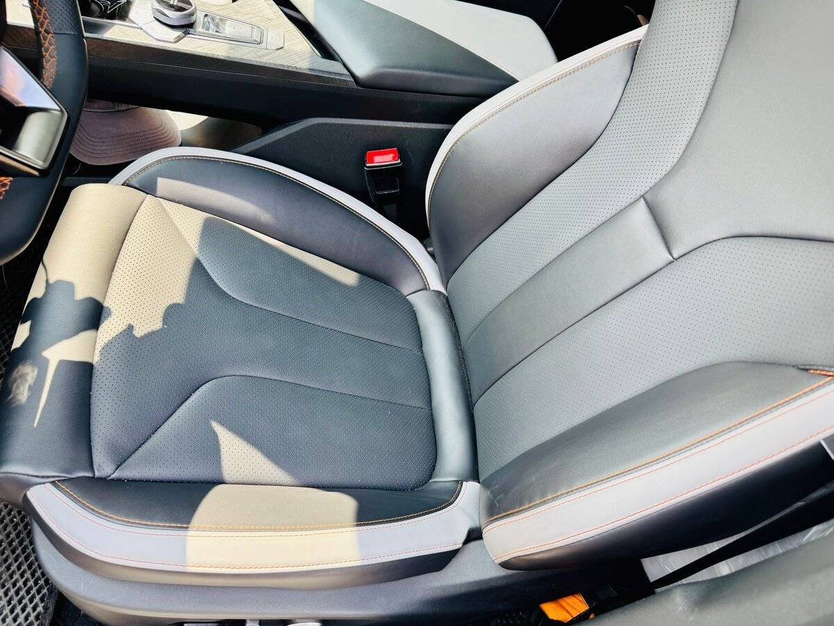 Changan UNI-V 2023 года с пробегом. Фото: #11