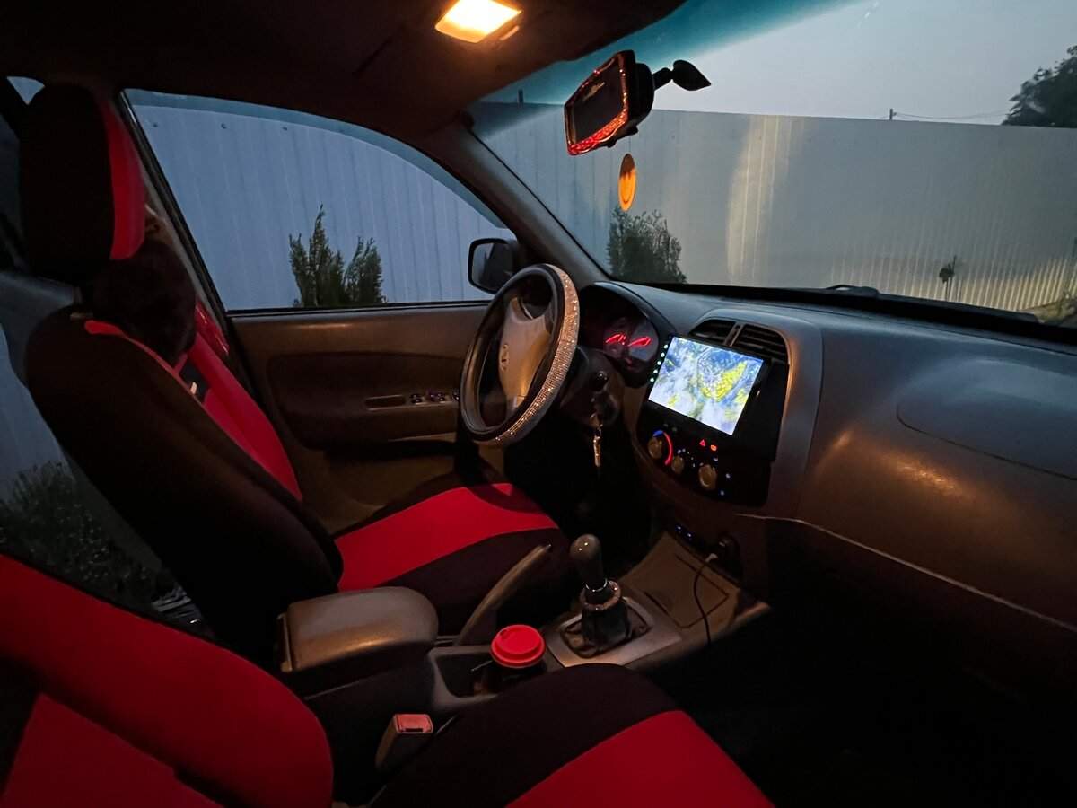 Chery Tiggo (T11) 2010 года с пробегом. Фото: #4