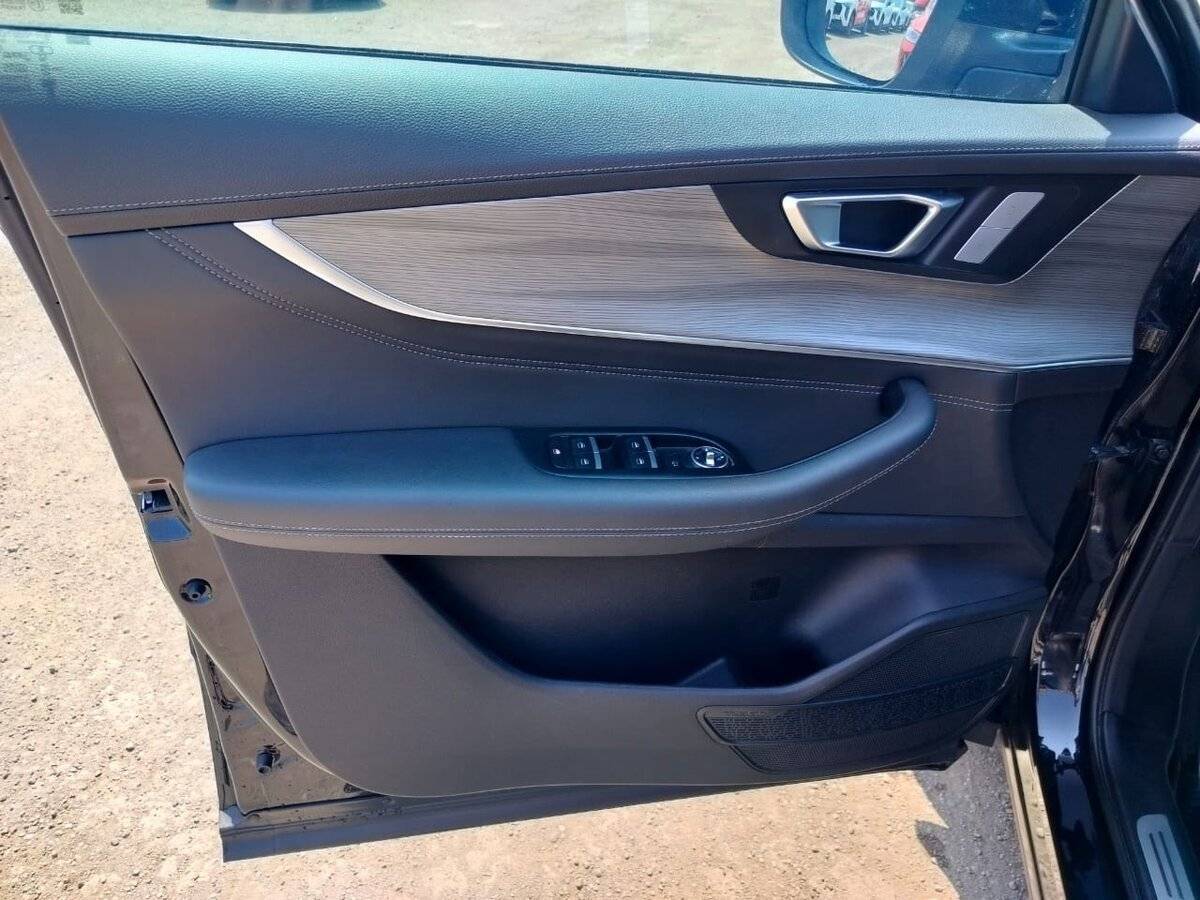 Chery Tiggo 8 Pro Max 2023 года с пробегом. Фото: #8