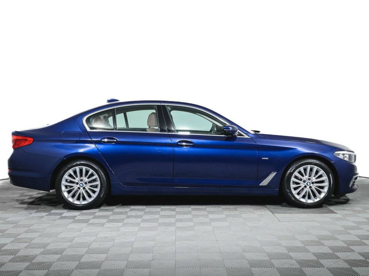 BMW 5 серии 2018 года с пробегом. Фото: #3