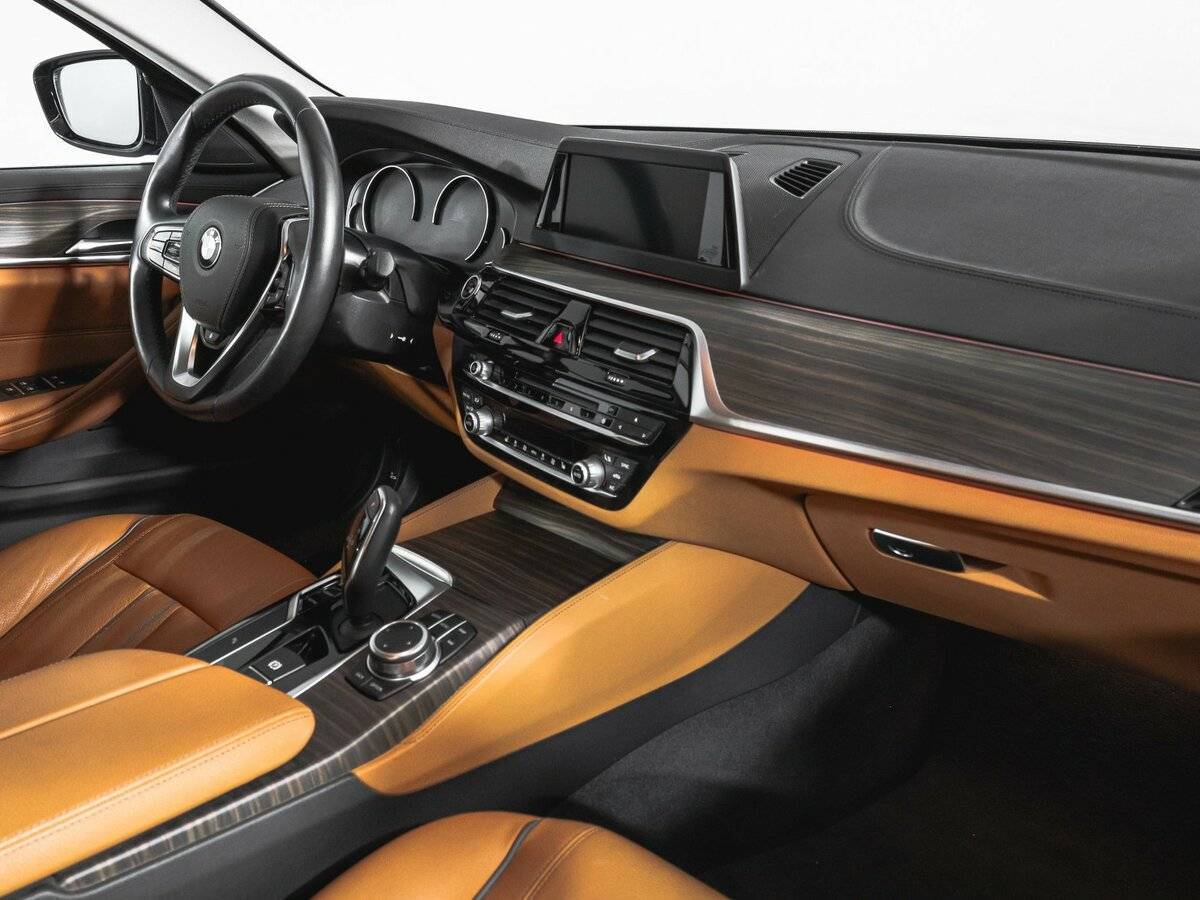 BMW 5 серии 2018 года с пробегом. Фото: #8