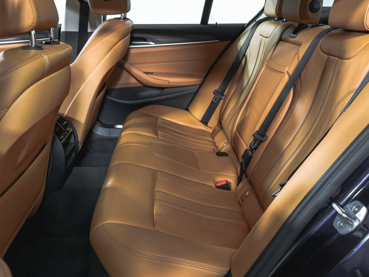 BMW 5 серии 2018 года с пробегом. Фото: #9