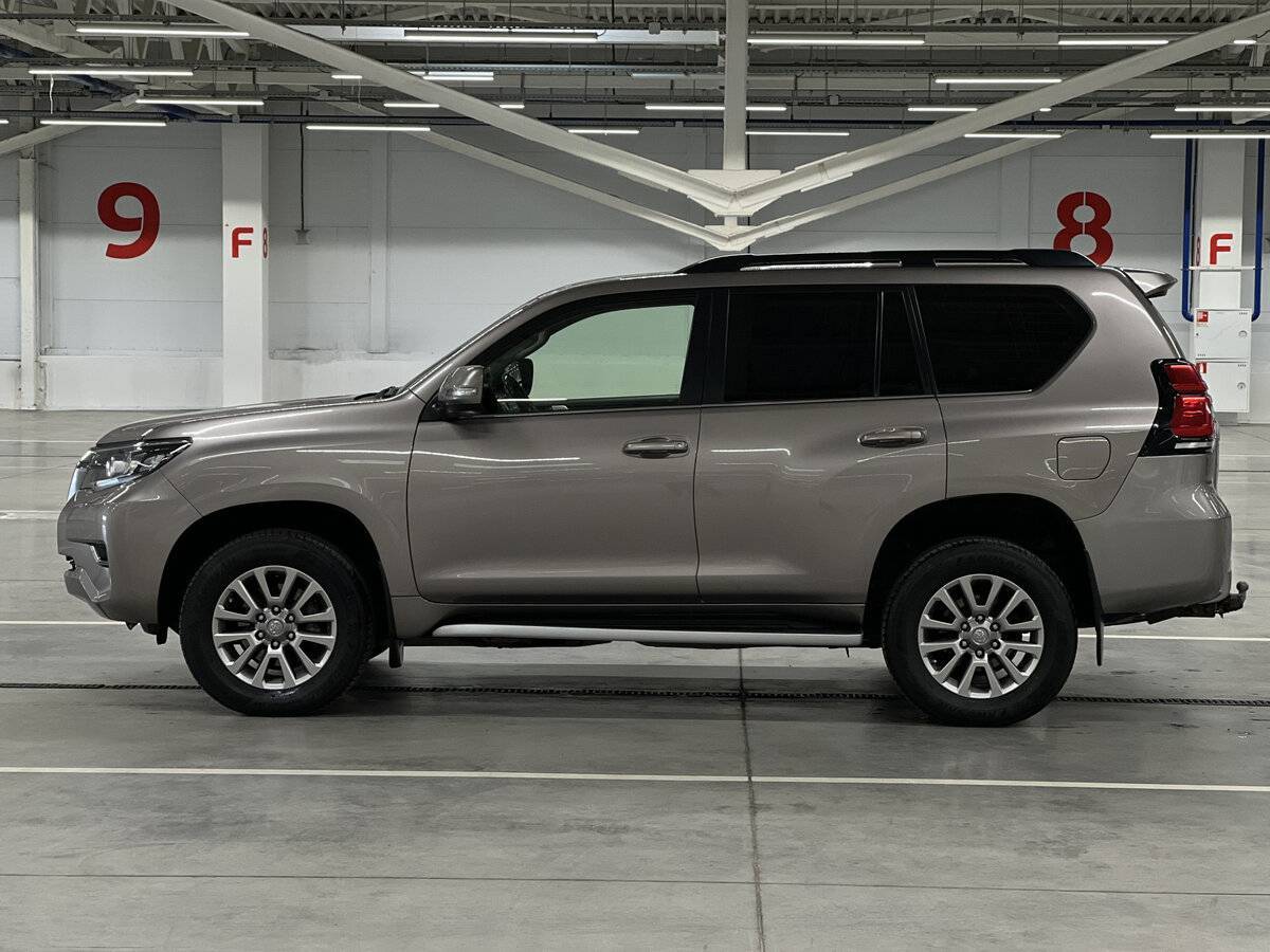 Toyota Land Cruiser Prado 2017 года с пробегом. Фото: #7