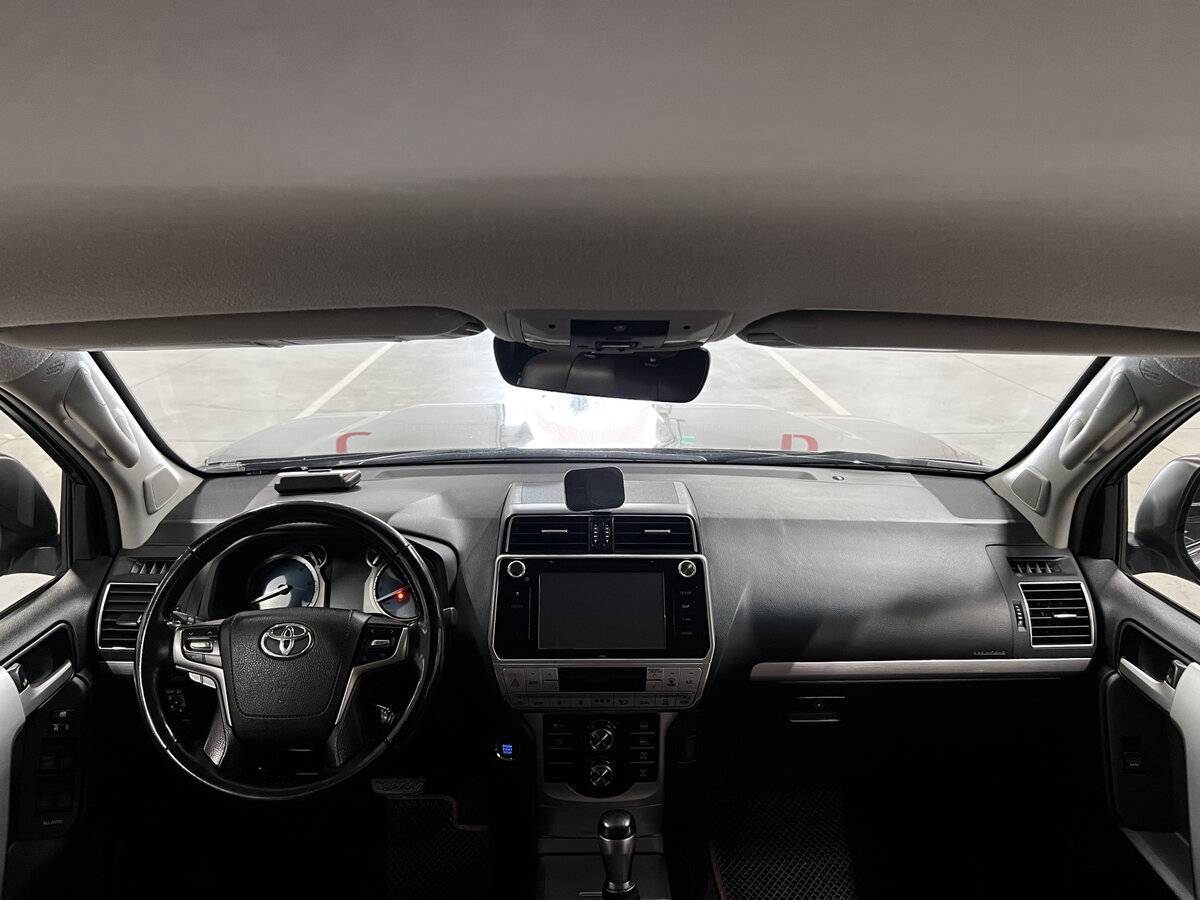 Toyota Land Cruiser Prado 2017 года с пробегом. Фото: #13