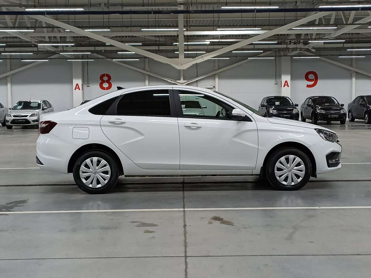Lada (ВАЗ) Vesta 2023 года с пробегом. Фото: #3