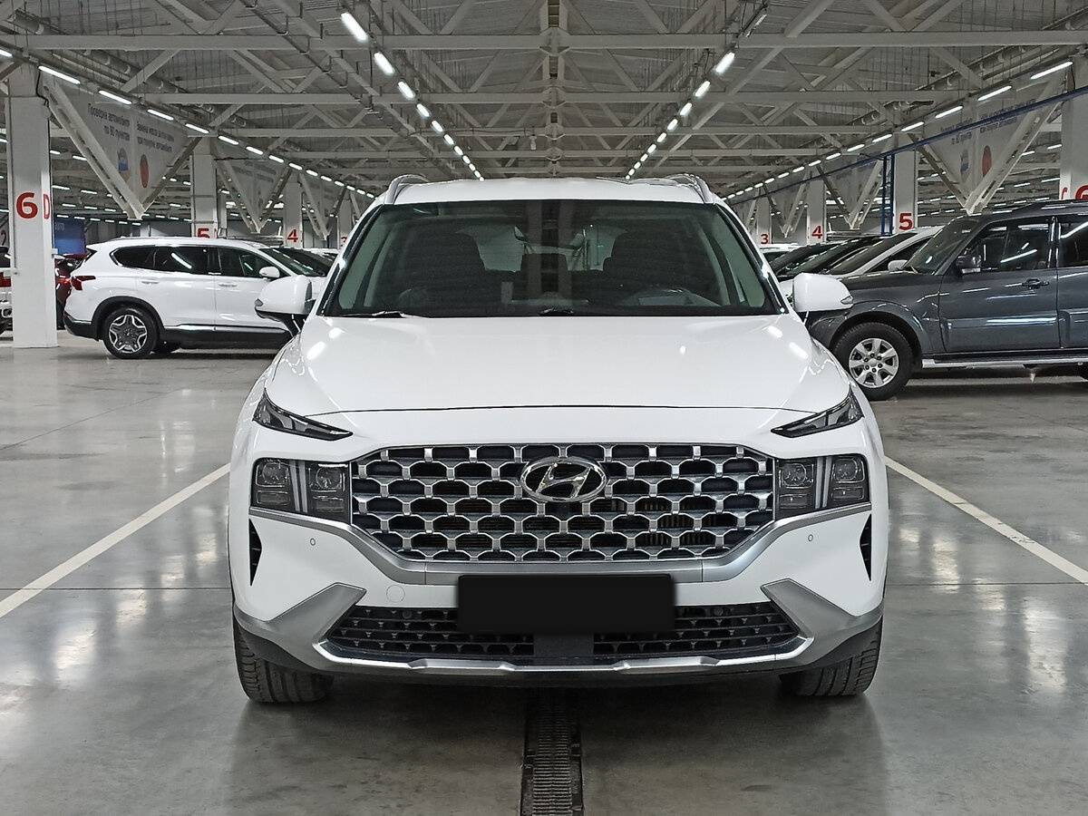 Hyundai Santa Fe 2021 года с пробегом. Фото: #1