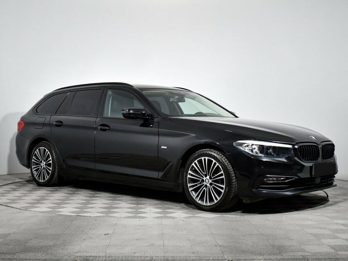 BMW 5 серии 2017 года с пробегом. Фото: #2
