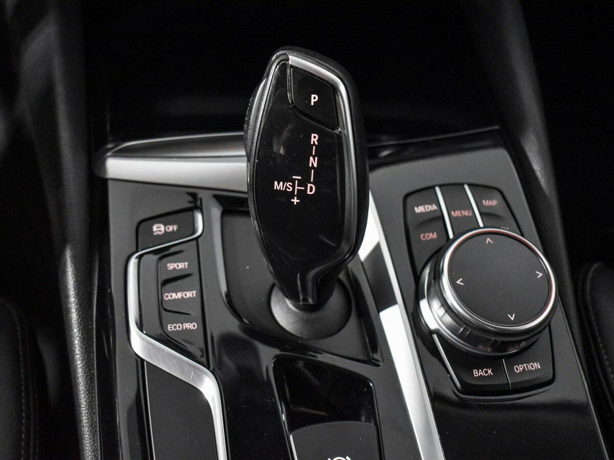 BMW 5 серии 2017 года с пробегом. Фото: #10