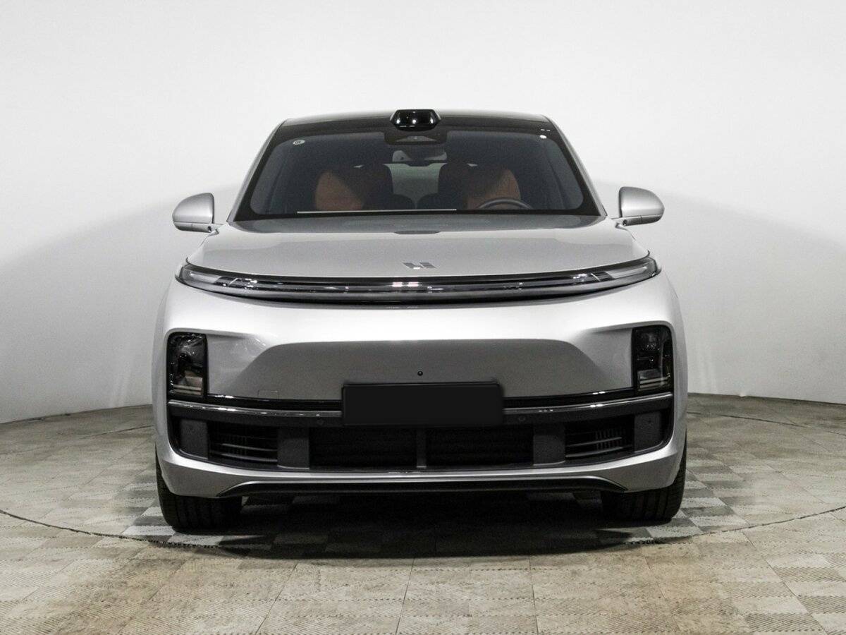 LiXiang L9 2023 года с пробегом. Фото: #1