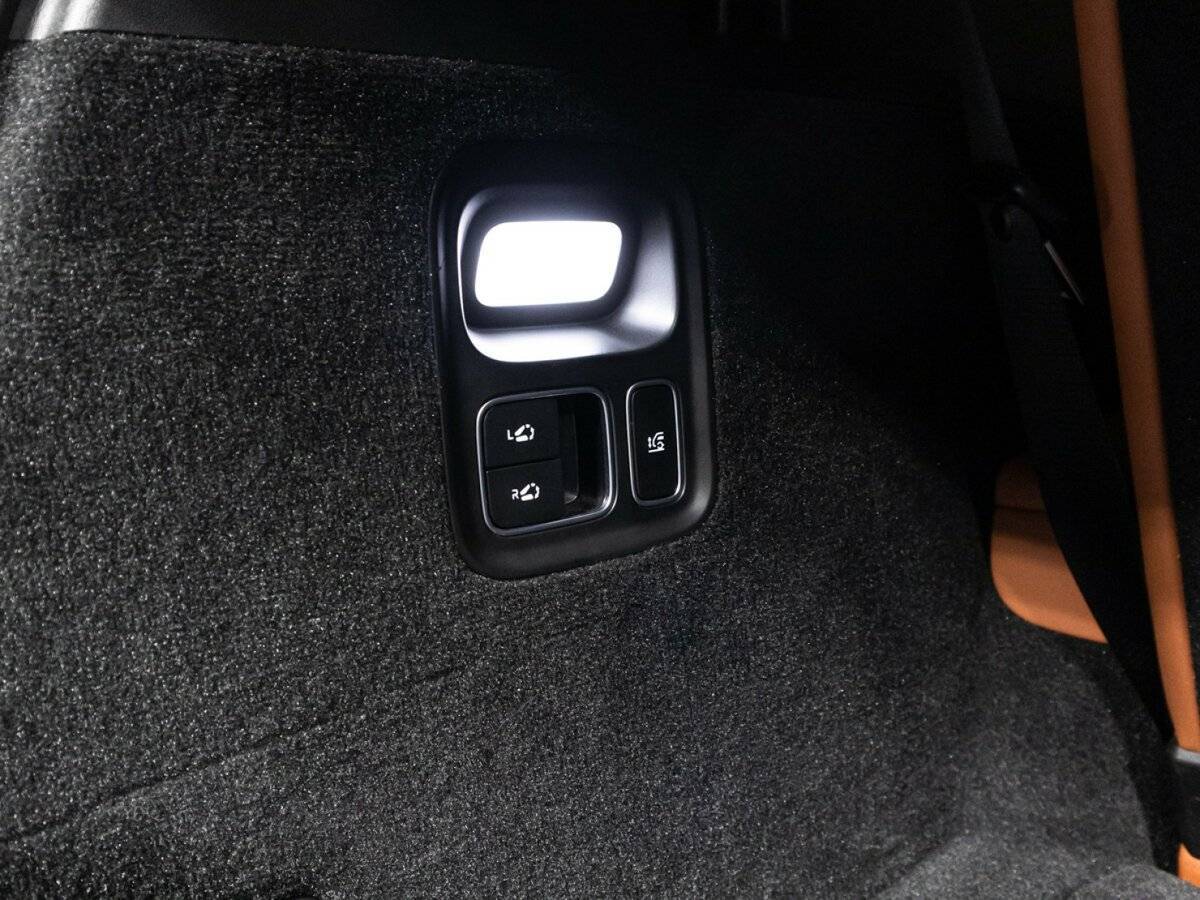 LiXiang L9 2023 года с пробегом. Фото: #16