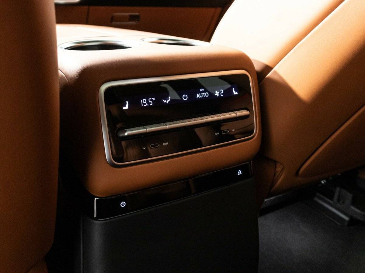 LiXiang L9 2023 года с пробегом. Фото: #20