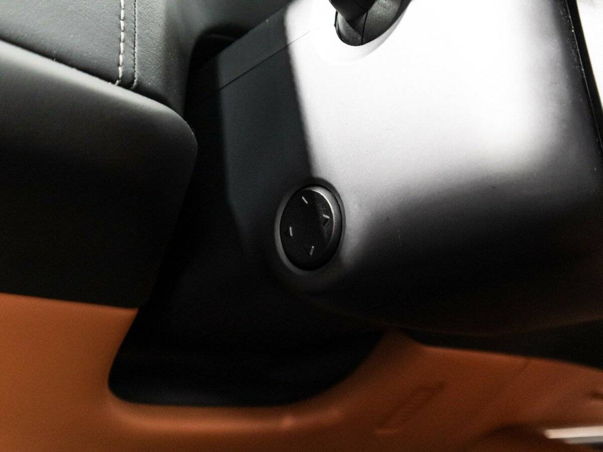 LiXiang L9 2023 года с пробегом. Фото: #31