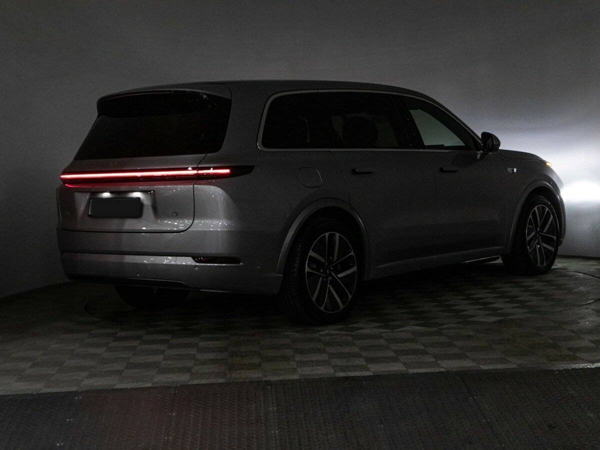 LiXiang L9 2023 года с пробегом. Фото: #37