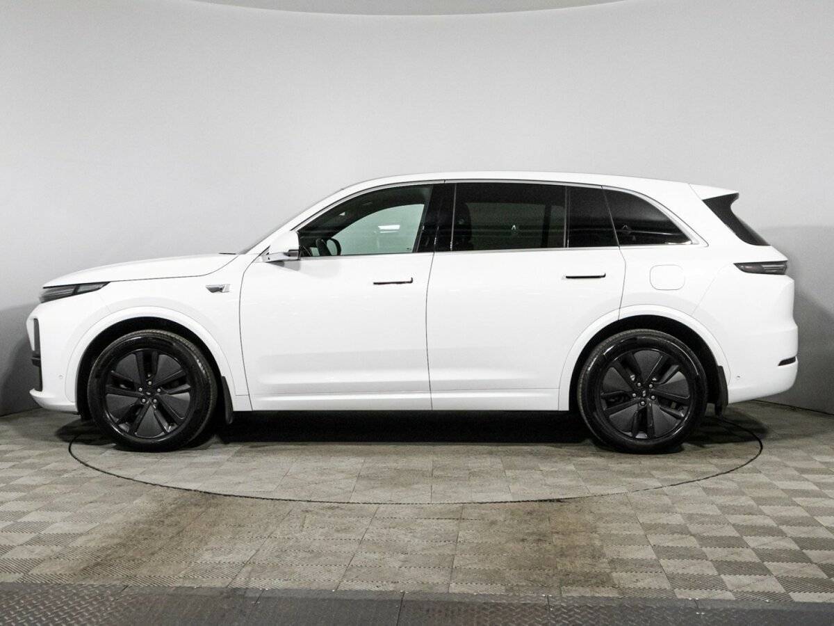 LiXiang L7 2024 года с пробегом. Фото: #7