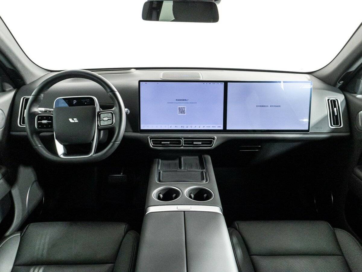 LiXiang L7 2024 года с пробегом. Фото: #11