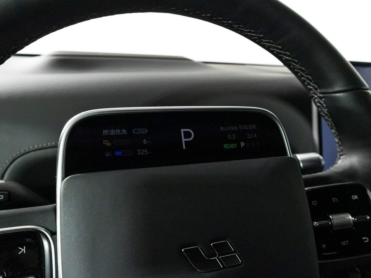 LiXiang L7 2024 года с пробегом. Фото: #25