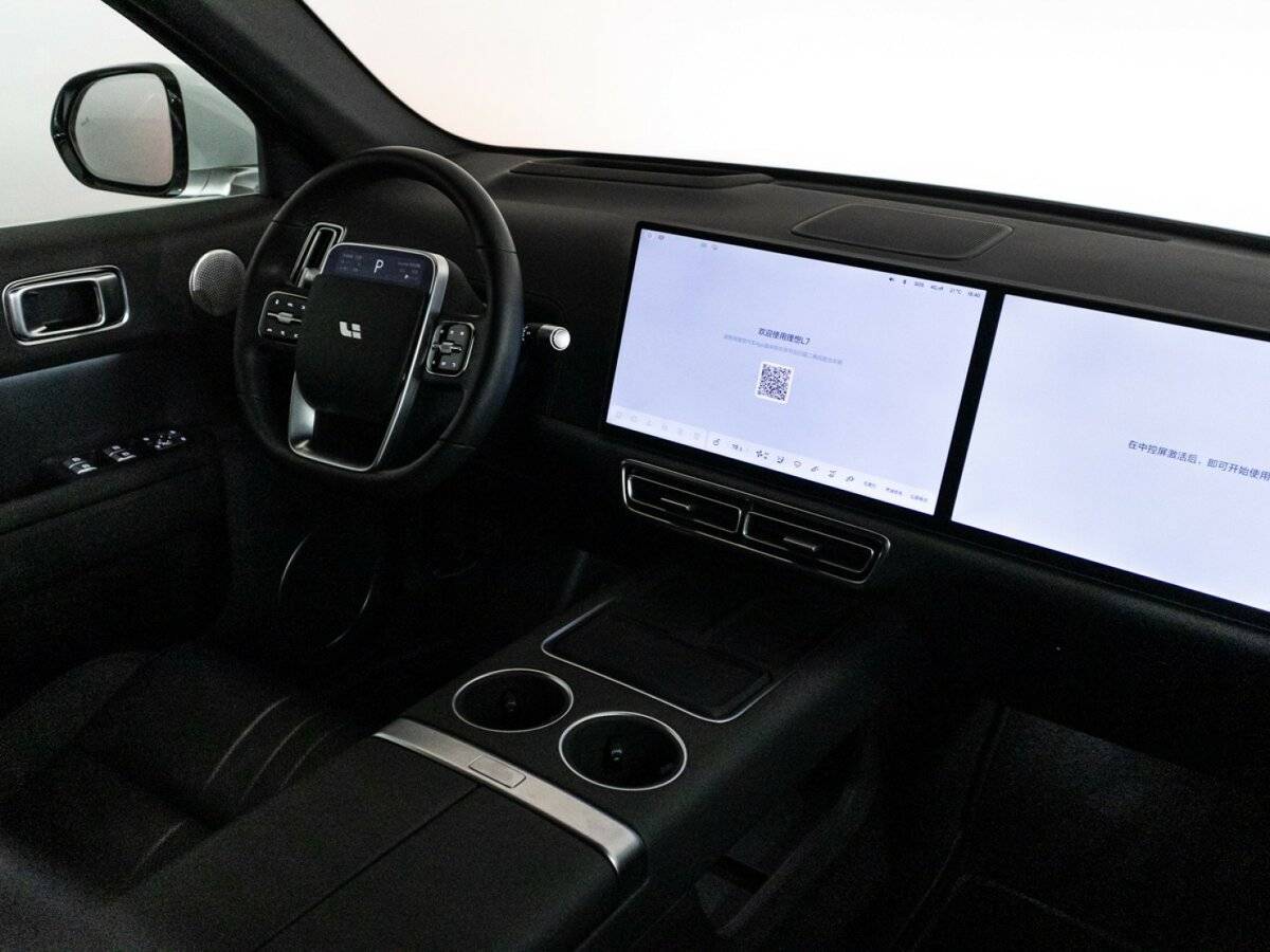 LiXiang L7 2024 года с пробегом. Фото: #28