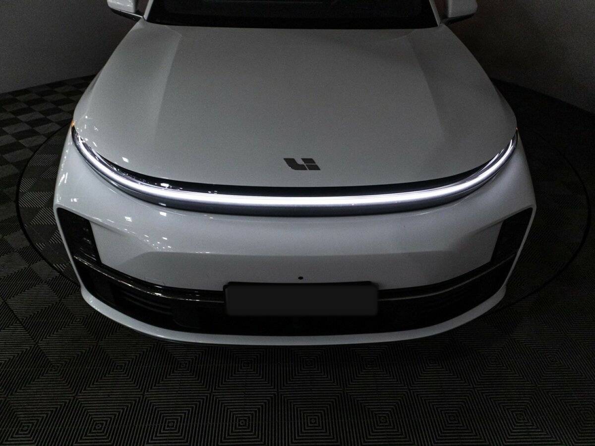 LiXiang L7 2024 года с пробегом. Фото: #30